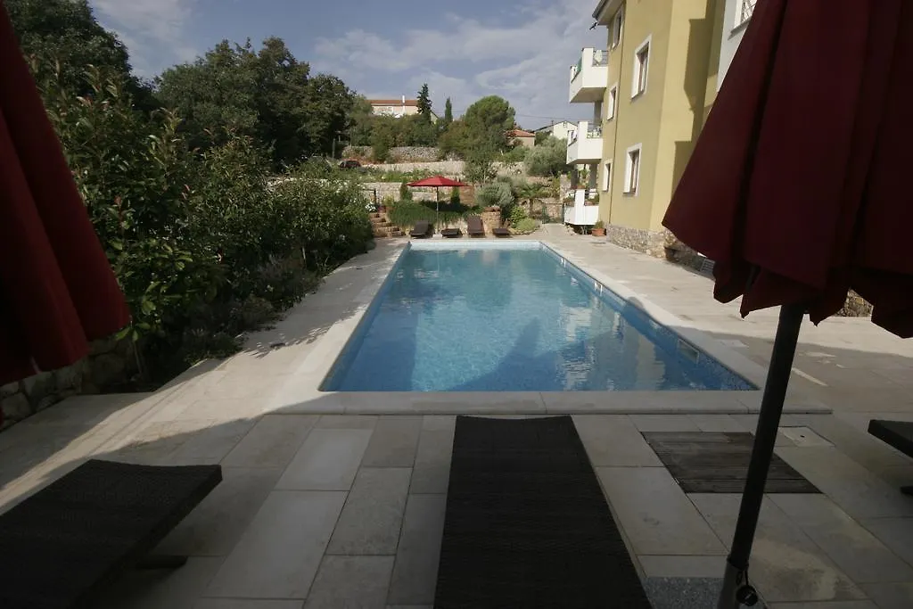 קרק Apartments Salatic
