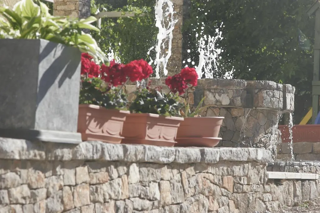 קרק Apartments Salatic