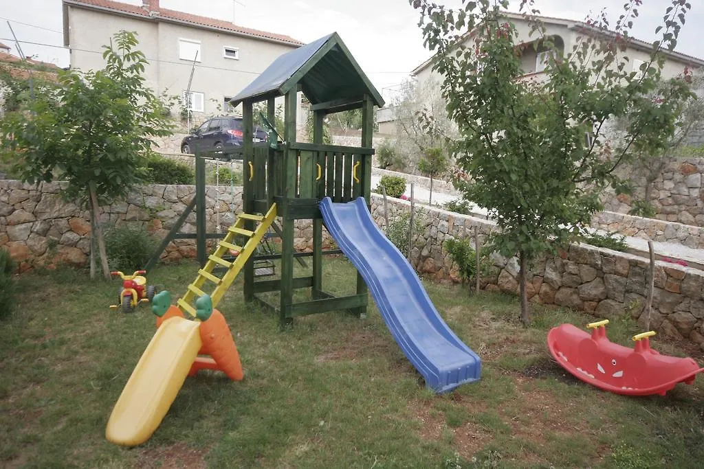 Apartments Salatic Krk Town 0*,